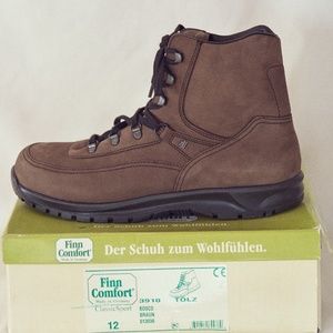 Finn Comfort Tolz boots